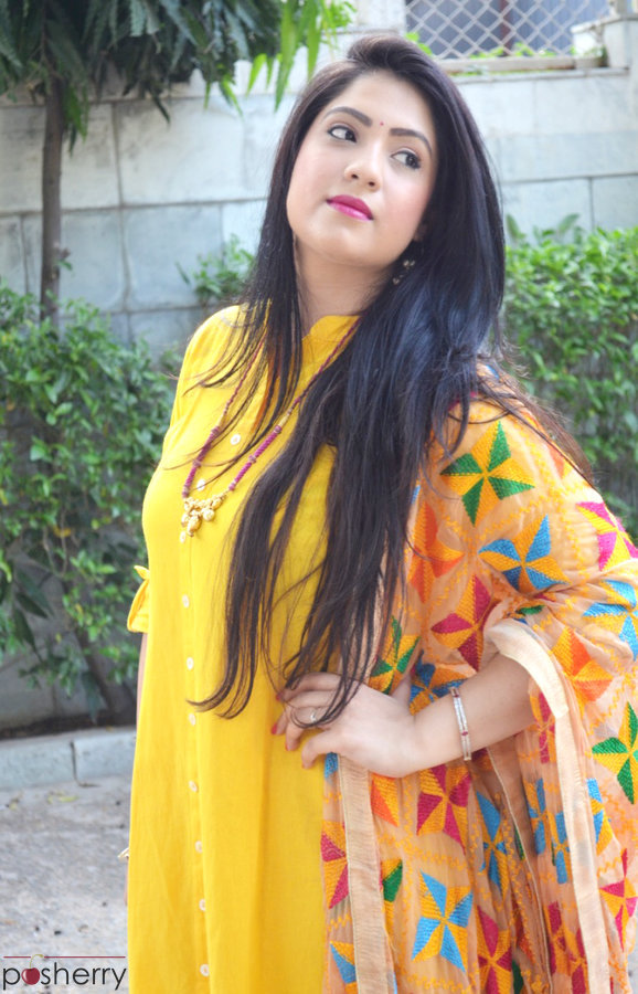 Phulkari Dupatta With Plain Suits Look For A Festive Outfit