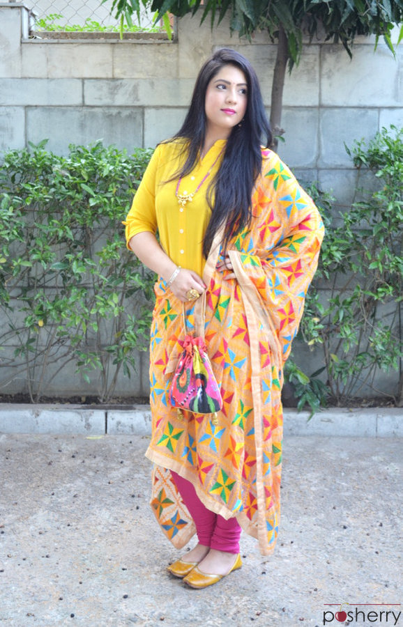 Phulkari Dupatta With Plain Suits Look For A Festive Outfit